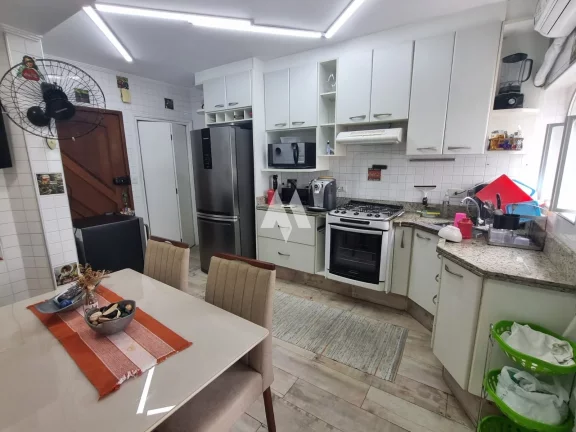 Imagem Apartamento à venda com 3 dormitórios e vista livre para o mar no bairro Ponta da Praia em Santos/SP