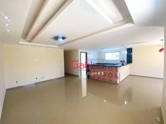 Imagem Casa com 3 dormitórios à venda, 150 m² por R$ 600.000,00 - Guriri - Cabo Frio/RJ