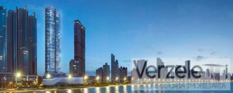 Imagem Frente ao Mar para Venda em Balneário Camboriú / SC no bairro Centro