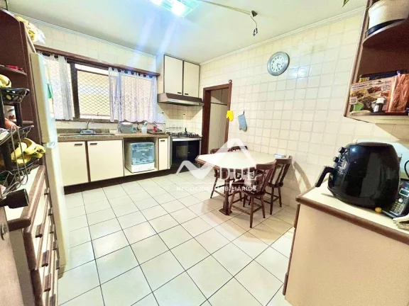 Imagem Apartamento com 3 dormitórios à venda, 184 m² por R$ 930.000,00 - Boqueirão - Santos/SP