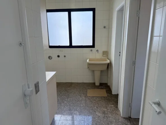Imagem Apartamento de Luxo na Cidade Monções: 3 quartos, 3 suítes, 3 salas, 5 banheiros, 3 vagas de garagem - 216m²