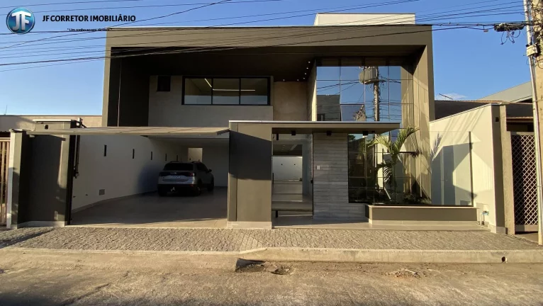 Casa com 3 Quartos à Venda, 320 m² em Cariru - Ipatinga