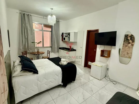 Imagem Aluga-se, Studio mobiliado em Copacabana Quadra da praia