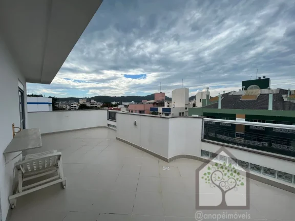 Imagem Ampla cobertura em aréa nobre com linda vista