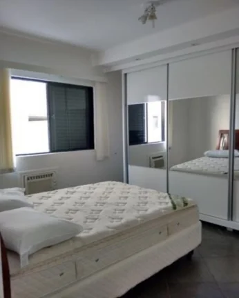 Imagem Apartamento à venda no Guarujá na Praia das Pitangueiras.
