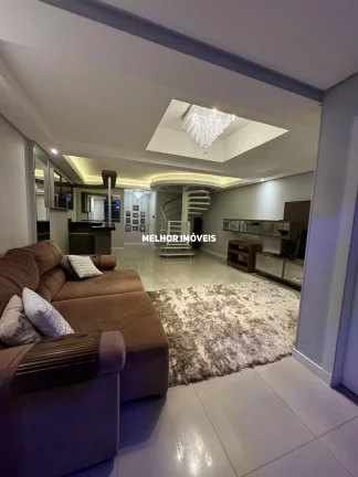 Imagem Cobertura Duplex á venda com 4 suítes, 4 vagas de garagem localizada no coração de Balneário Camboriú.