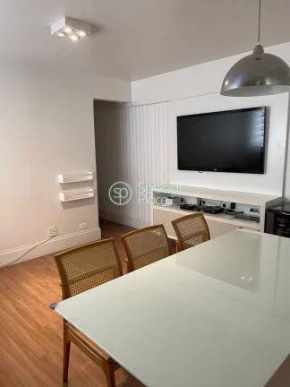 Imagem Apartamento com 73m²,02 dormitórios, 02 banheiros, 01 suíte, 01 vaga de garagem. Prédio com laze...