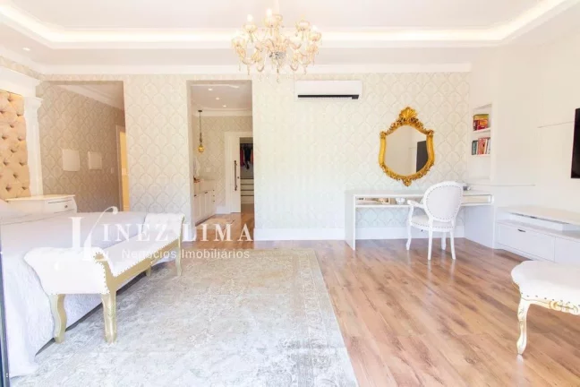 Imagem Casa Alto Padrão para Venda em Itapema, casa branca, 3 dormitórios, 3 suítes, 4 banheiros, 5 vagas
