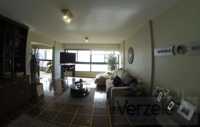 Imagem Apartamento para Temporada em Balneário Camboriú / SC no bairro Centro