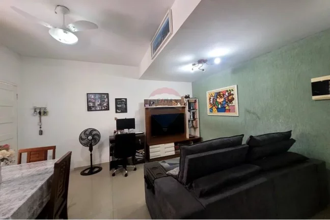 Imagem Casa á venda com 2 quartos com 93m² em Bento Ribeiro - Rio de Janeiro