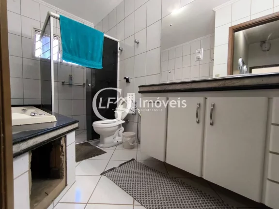 Imagem Oportunidade única: Casa comercial com 7 quartos e 6 vagas de garagem na Vila Carvalho, Campo Grande-MS!