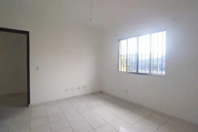 Imagem "Cansado de se apertar em um apê minúsculo e caro?"