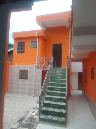 Imagem CASA COM 4 QUARTOS AREA GOURMET ,1 FLAT INDEPENDENTE , LAVANDERIA, AMPLO JARDIM E ESTACIONAMENTO ,ACEITA PERMUTA DE IMOVEIS