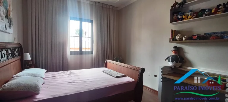 Imagem Conforto e Sofisticação te Esperam: Apartamento Decorado em Paraisópolis!