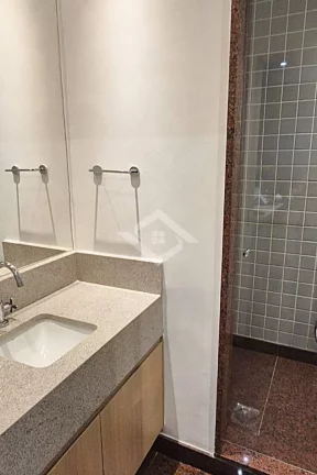 Imagem Leblon Alugo Sala 142m2 com ar central e 2 Vagas