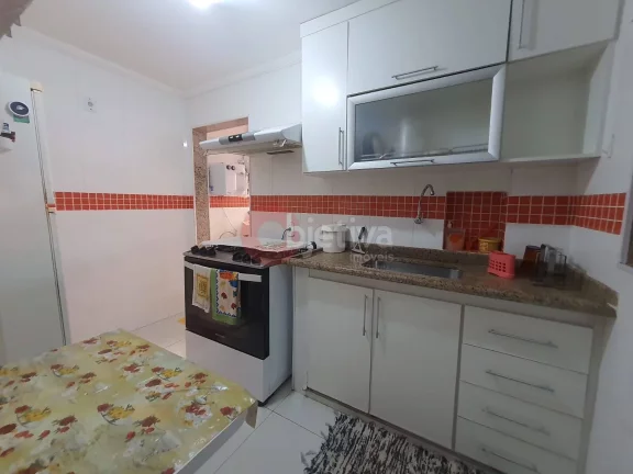 Imagem Apartamento linear, 2 quartos, mobiliado, Algodoal - Cabo Frio