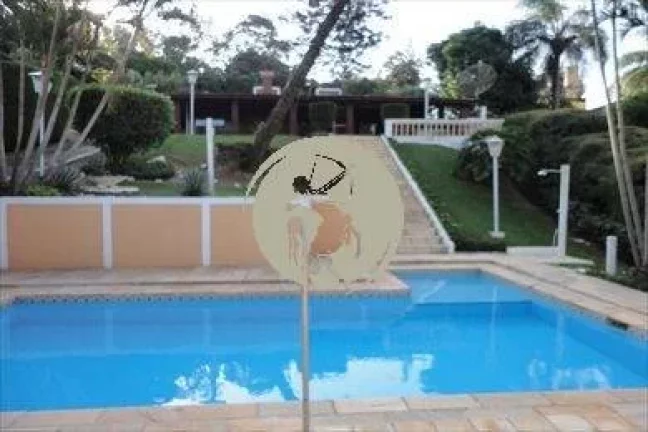 Imagem MARAVILHOSA CASA EM CONDOMINIO FECHADO ESTUDA PERMUTA TOTAL OU PARCIAL.
