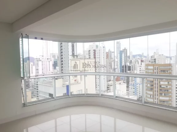 Imagem Apartamento com 3 suítes à venda no Centro de Balneário Camboriú/SC