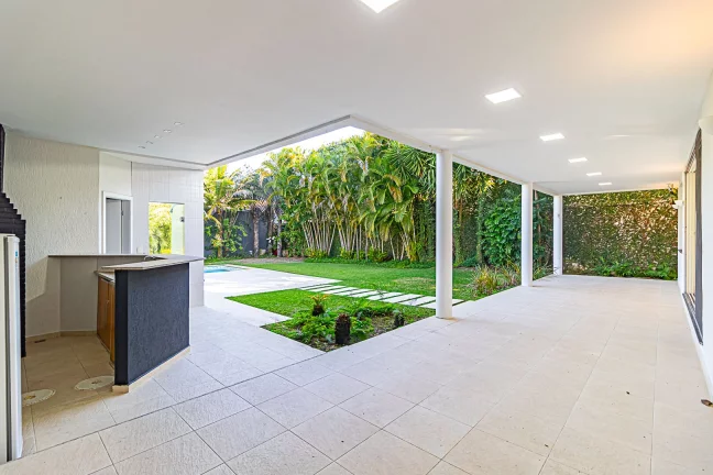 Imagem Casa à venda no condomínio CRYSTAL LAKE - 6 quartos por R$ 4.750.000,00 - Barra da Tijuca, Rio de Janeiro - RJ