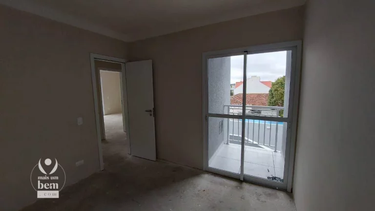Imagem Sobrado com 141 m², terraço privativo, 3 quartos sendo 1 suíte à venda por R$ 799.000 - Uberaba - Curitiba/PR