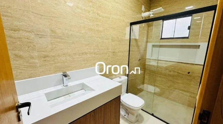 Imagem Casa com 3 dormitórios à venda, 180 m² por R$ 1.350.000,00 - Jardim Veneza - Senador Canedo/GO