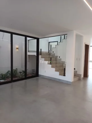 Imagem Sobrado Alto Padrão, 3 Suítes, Churrasqueira com Piscina