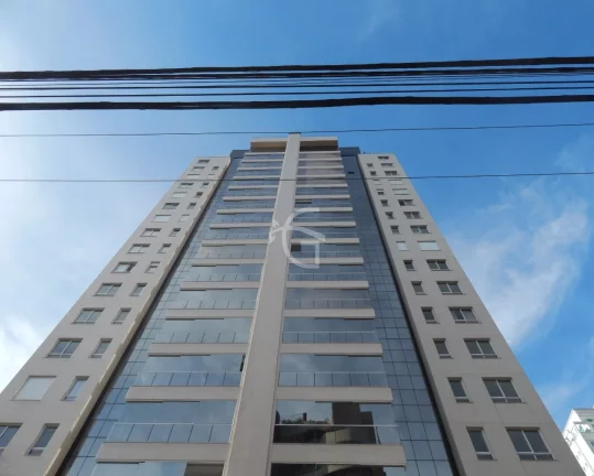 Apartamento alto padrão bem no Centro de Joinville.
