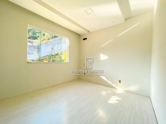 Imagem Casa à venda, 196 m² por R$ 950.000,00 - Golfe - Teresópolis/RJ