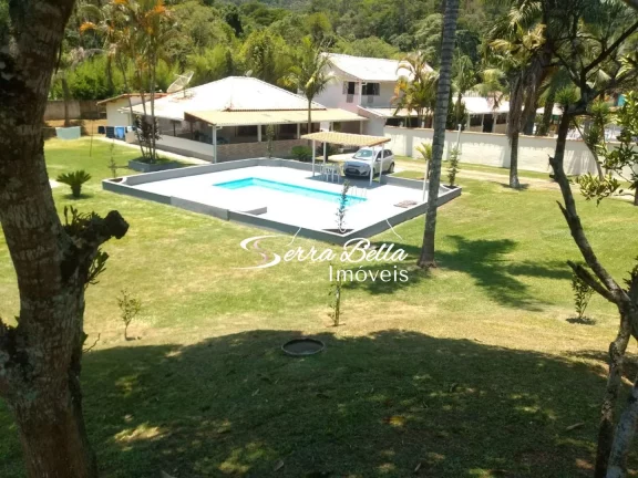 Imagem Casa com 4 dormitórios à venda, 200 m² por R$ 980.000,00 - Prata - Teresópolis/RJ