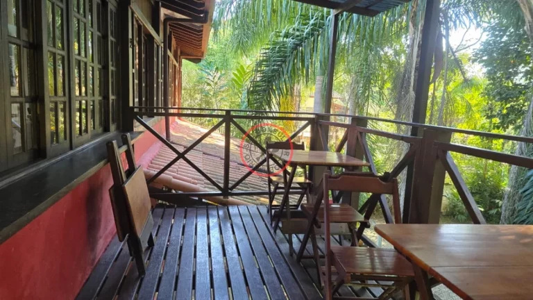 Imagem POUSADA A VENDA, COM 14 SUÍTES, 2 COZINHAS, SALÃO AMPLO PARA ALMOÇO OU CAFÉ DA MANHÃ , COM ESTACIONAMENTO GRANDE E PISCINA.