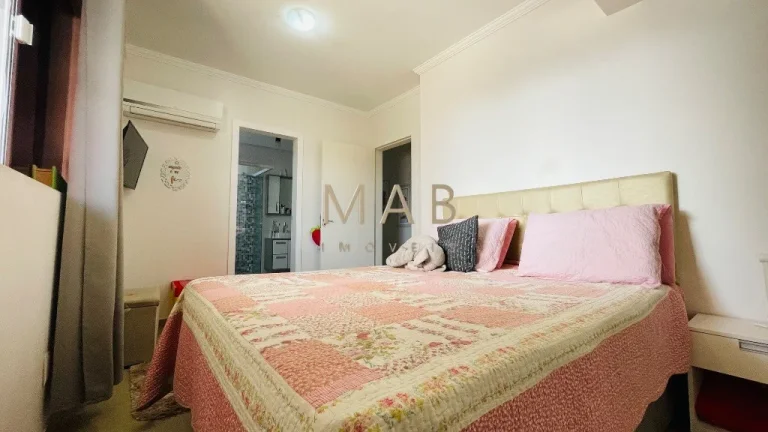 Imagem Cobertura de luxo à venda em Florianópolis - Ingleses: 3 quartos sendo 2 suítes, 2 salas, 3 banheiros, 2 vagas, 180m². Venha conferir!