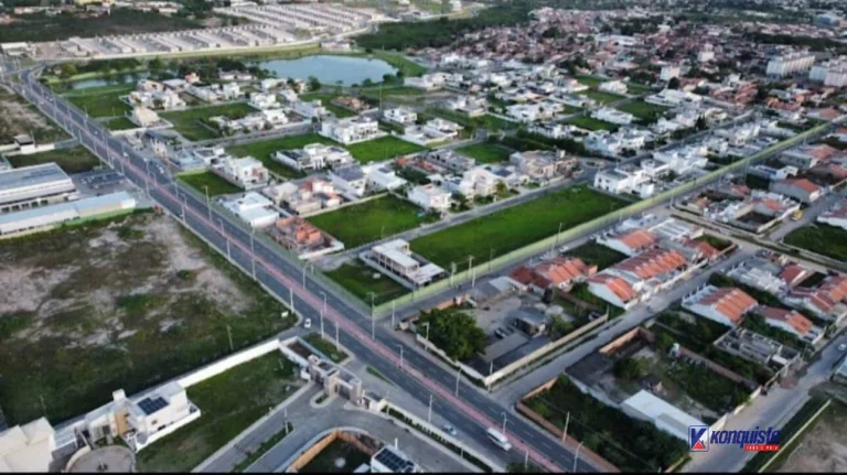 Imagem VENDO LOTE 720m2- CONDOMÍNIO FECHADO PAPAGAIO