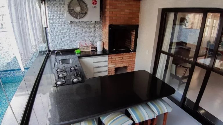 Imagem Pitangueiras - Alto padrão - Reformado - 200 m² úteis - Lazer.
