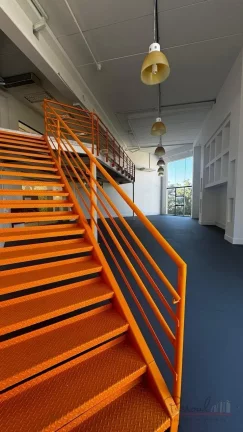 Imagem Sala comercial à venda na SC-401, Florianópolis, com *250 m² de área privativa. O imóvel é ide...