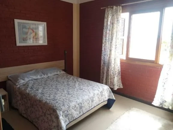 Imagem Casa 3 Dormitórios - Bairro Zona Nova