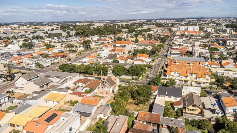 Imagem Terreno à Venda em Novo Mundo - Curitiba/PR