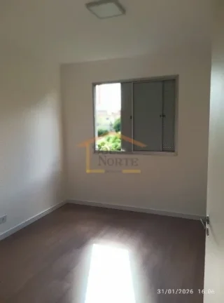 Imagem Apartamento com 64m² reformado, dispõe de 2 dormitórios, 1 banheiro, sala para dois ambientes, sa...