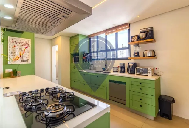 Imagem Imperdível: Apartamento à venda em Pinheiros, São Paulo-SP 3 quartos, 1 suíte, 2 salas, 4 banheiros, 2 vagas, 165m²
