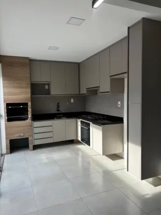 Imagem Casa em Condomínio para Venda em Cuiabá / MT no bairro Jardim Imperial