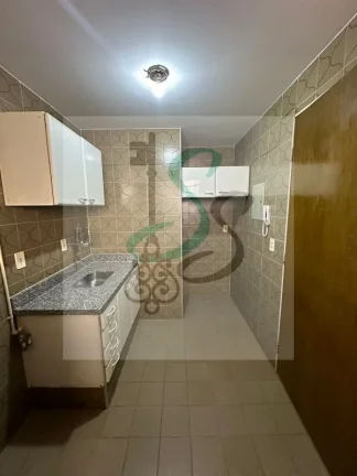 Imagem Apartamento à venda na Vila Itapura, Campinas/SP. Prédio com 10 andares, posição frente e sol da manhã, imóvel aceita pets, possui área de serviço, i