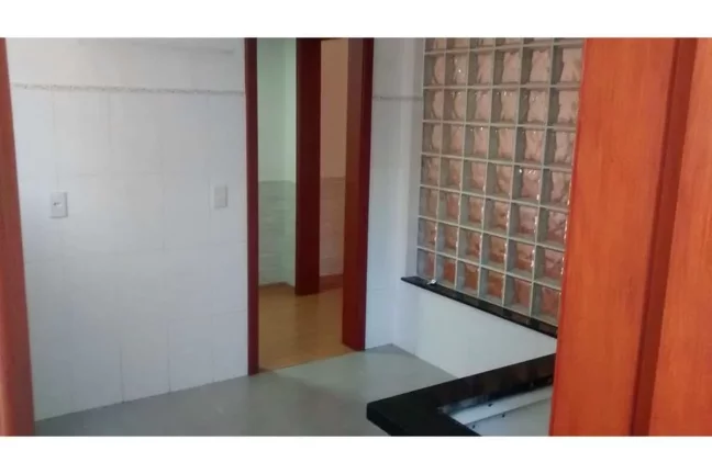 Imagem Apartamento à venda em Porto Alegre, Petrópolis, com 3 quartos, 77m2