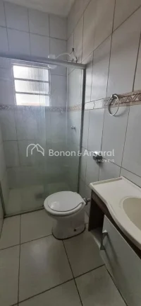 Imagem Excelente casa em avenida, totalmente reformada, com 3 dormitórios e edícula completa! Localizada ...