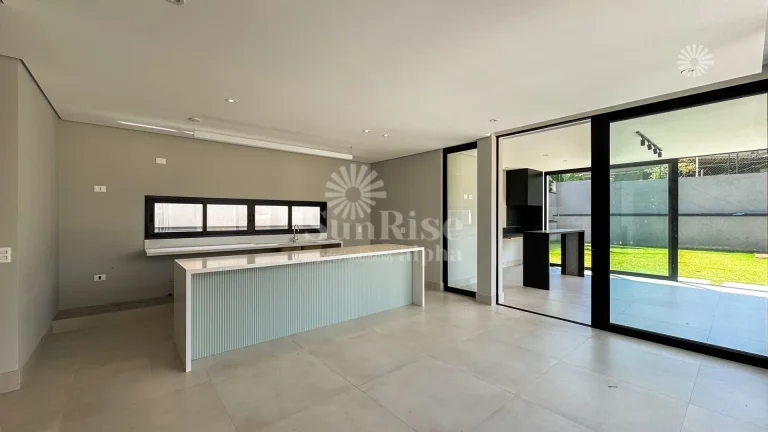 Imagem Casa de alto padrão à venda em Barueri com 4 quartos e 4 vagas 400 m² por R$ 2.500.000,00 Residencial Morada dos Lagos - BarueriSP