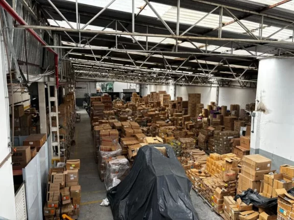 Imagem Galpão para alugar, 520 m² por R$ 9.763,00/mês - Vila Costa - Suzano/SP