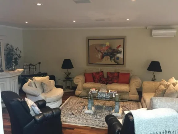 Imagem Casa no Res. Morada dos Pinheiros - 340m²
