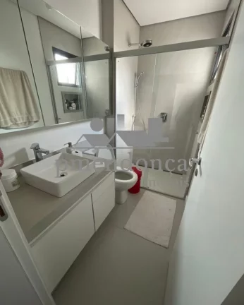Imagem Apartamento reformado em Pinheiros com 01 suíte e 01 vaga, 75m²