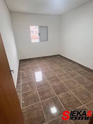 Imagem Impecável casa para locação em São Paulo-SP, bairro Jardim Vila Formosa: 2 quartos, 1 sala, 1 banheiro, 4 vagas, 100m²!
