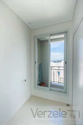 Imagem Apartamento 4 ou + dormitórios para Venda em Balneário Camboriú / SC no bairro Centro