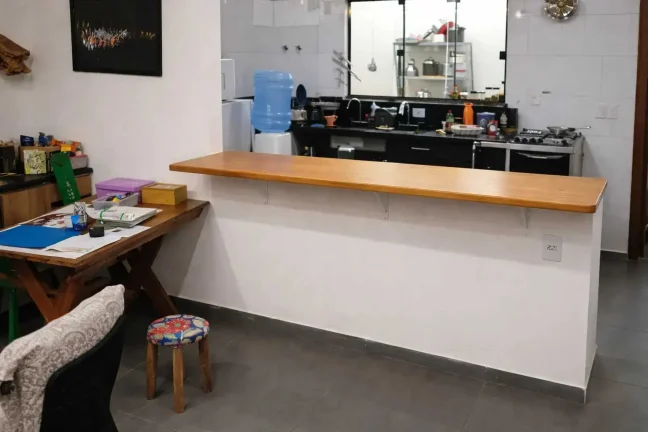 Imagem Casa com 2 dormitórios sendo 2 suítes e 1 vaga de garagem em Governador Celso Ramos/SC