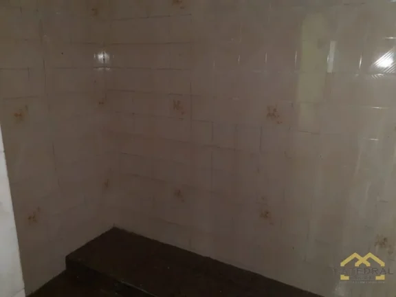 Imagem CASA COM SALÃO COMERCIAL NA VILA ARENS